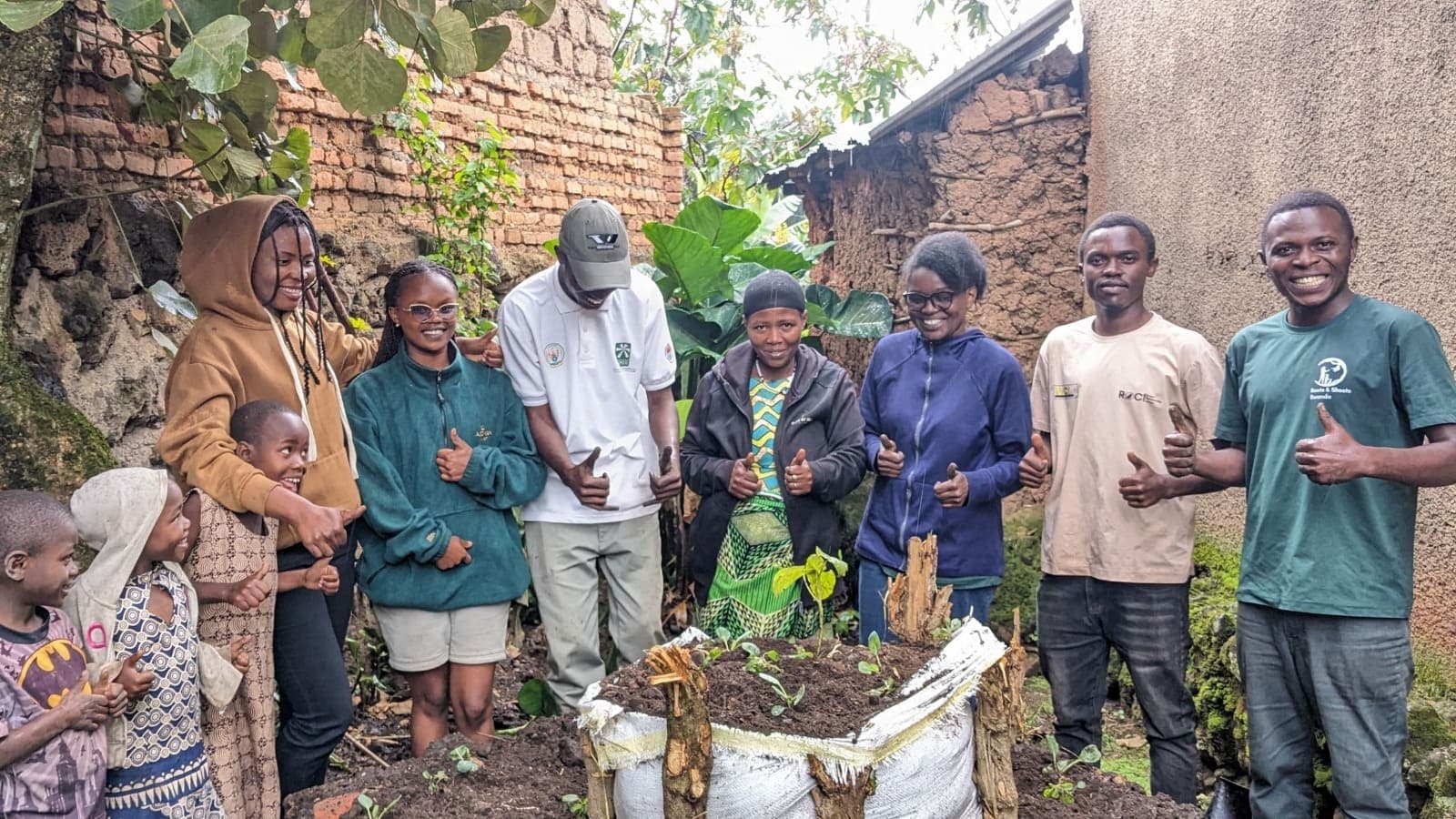 Women and volunteers establishing kitchen gardens